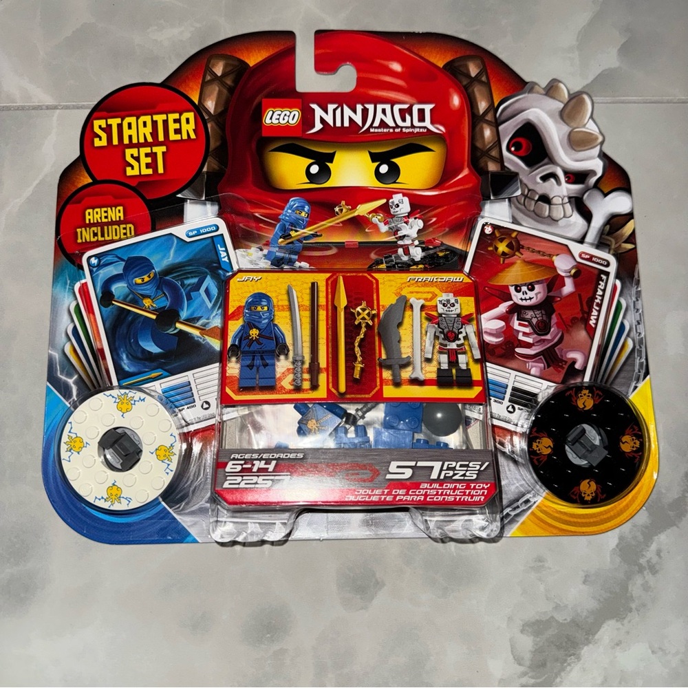 Lego Ninjago Starter Set 2257 NEW